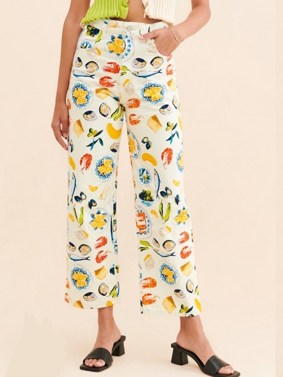 Lisa Says Gah Pants - NWOT Lisa Says Gah Cream Printed Pants with Multicolor Seafood Tapas Motif Sz 8